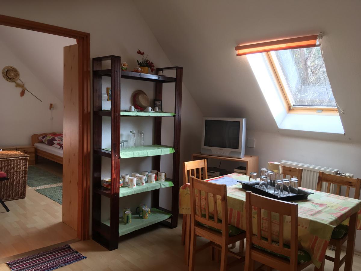 Bakonyi Apartmanhaz Eplény Exterior foto