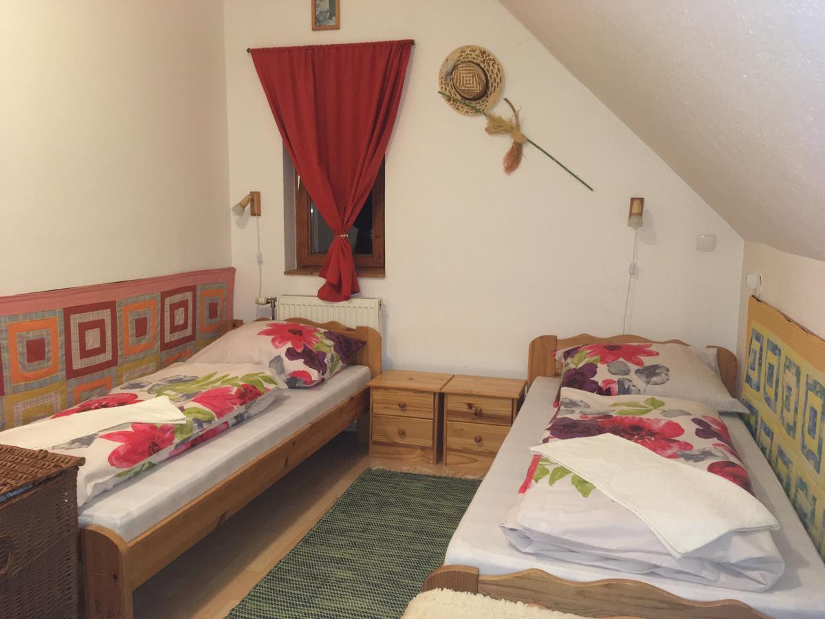 Bakonyi Apartmanhaz Eplény Exterior foto